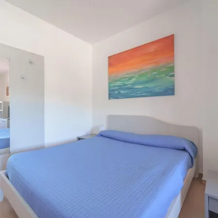 Gli Orizzonti - Goelba Apartament *